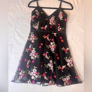LuLus Black Floral Embroidered Mini Dress Spaghetti Strap Size small
